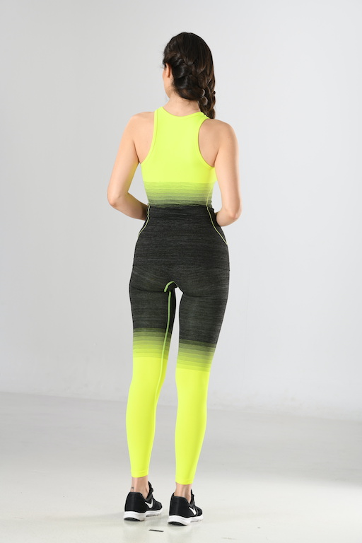 Sport-Hemd und Sport-Leggings schwarz/gelb